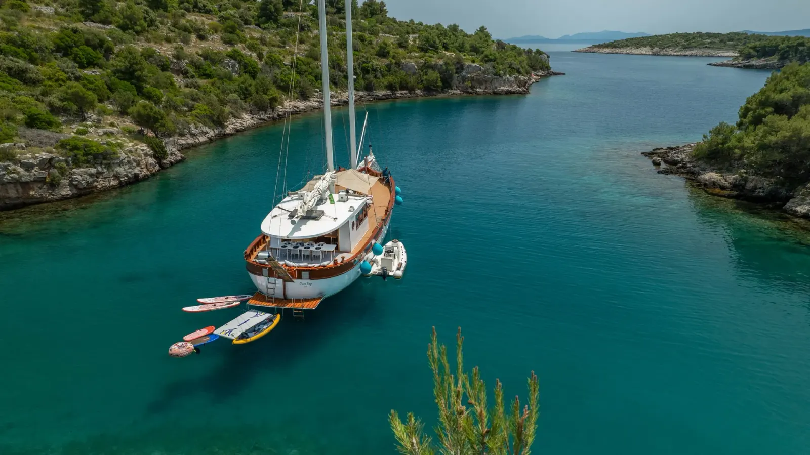 Green Ray sailing in Split
