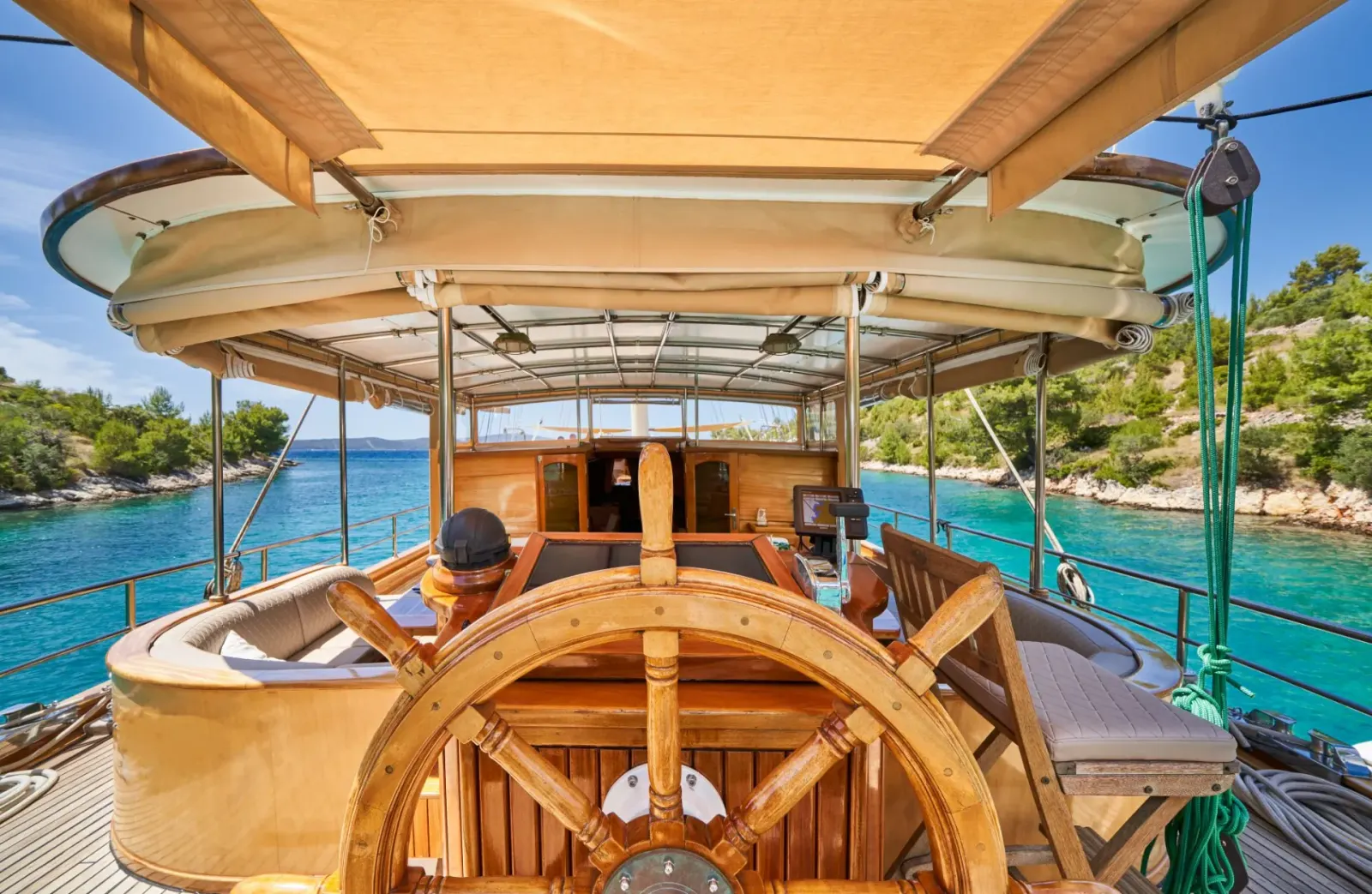 Libra sailing in Split