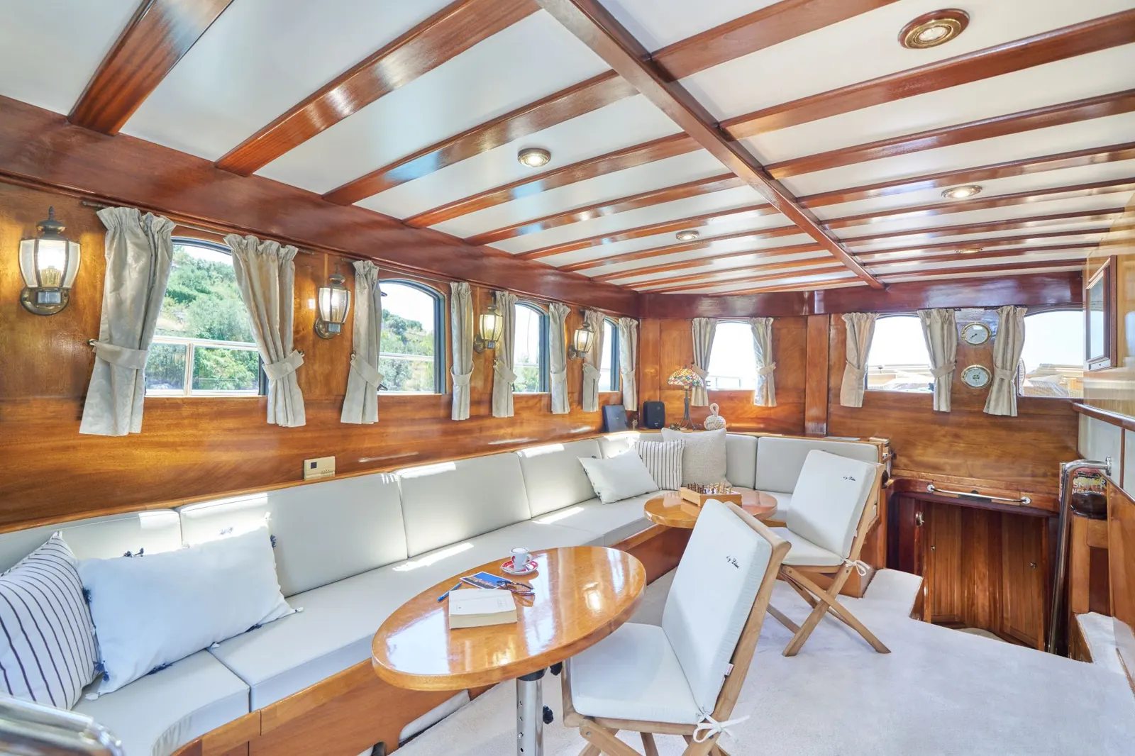 Libra sailing in Split