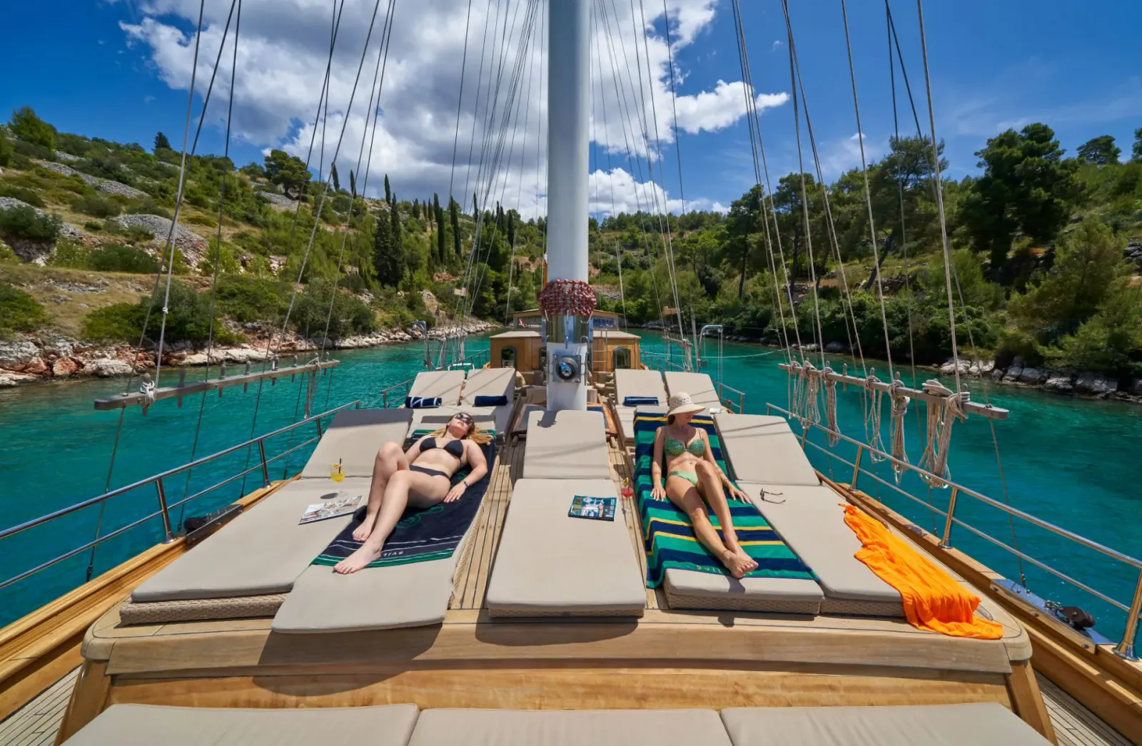 Libra sailing in Split