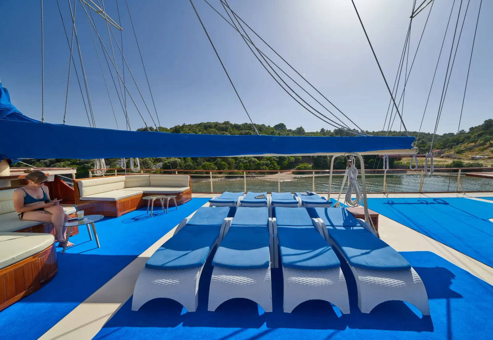 Tajna Mora sailing in Split