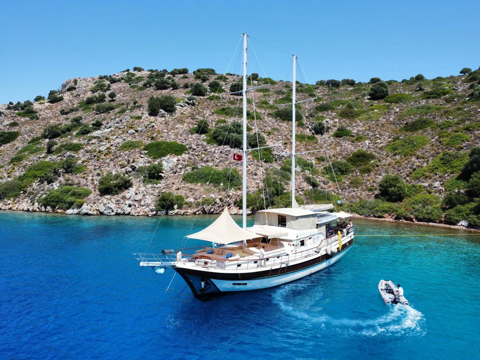 Mare Magico sailing in Bozburun