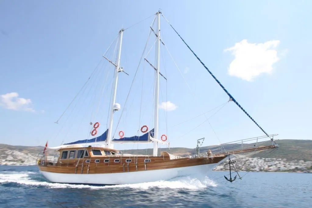Miramare sailing in Göcek