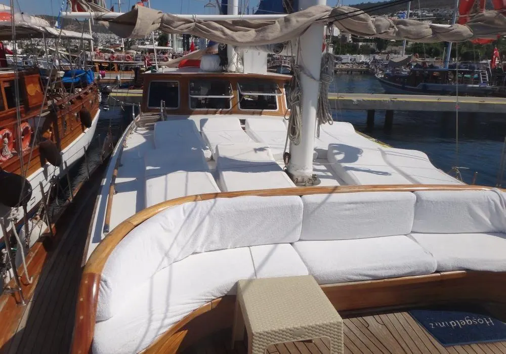 Miramare sailing in Göcek