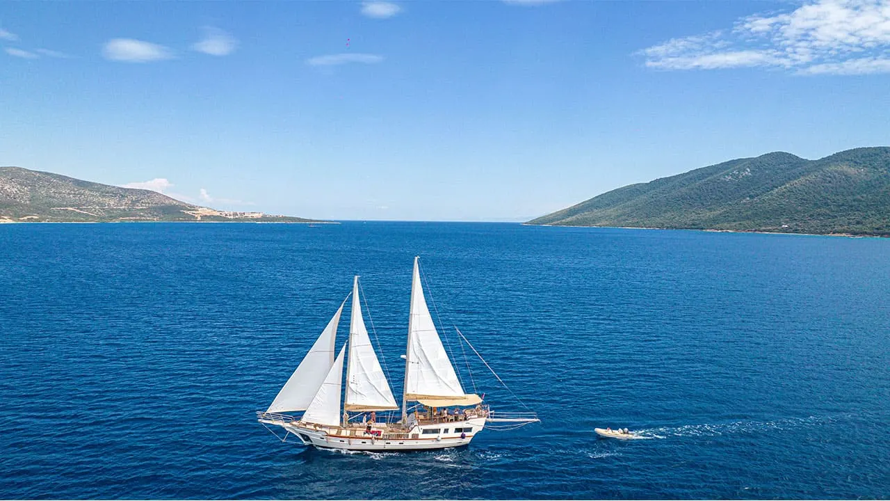 Castiel sailing in Bodrum