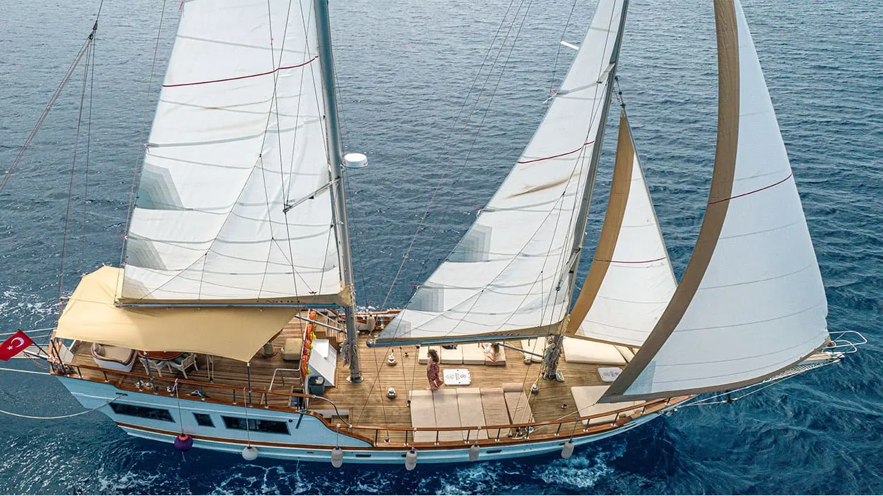 Castiel sailing in Bodrum