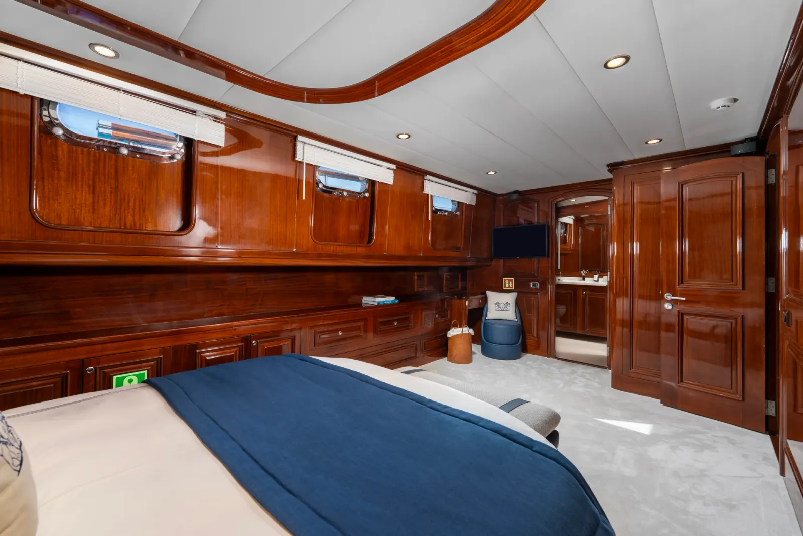 Performance Fee sailing in Bodrum