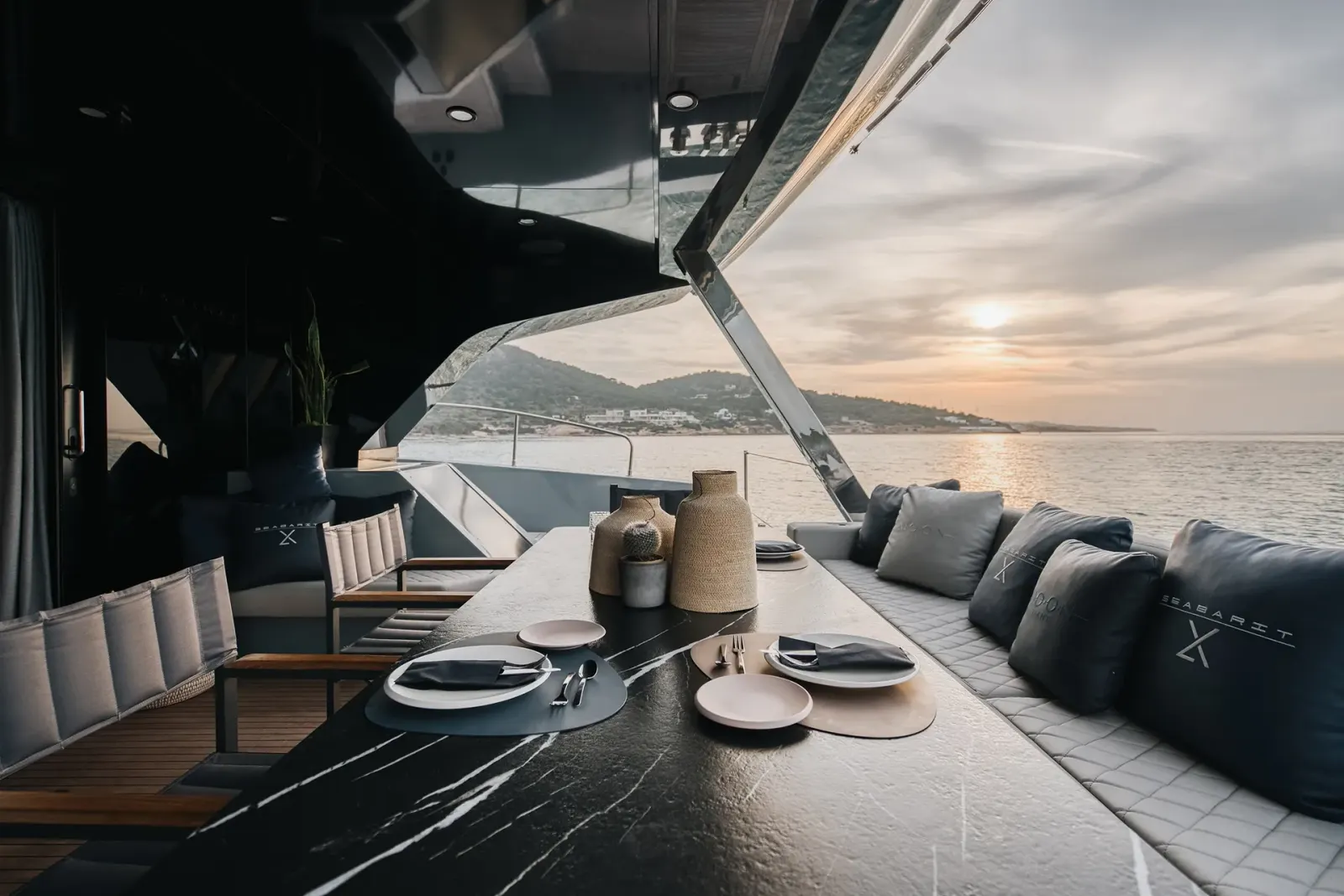 Seabarit LX sailing in Atina