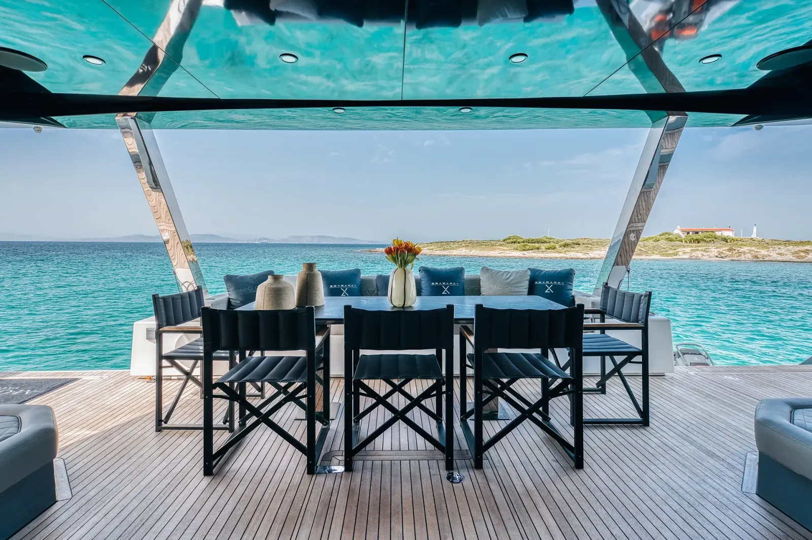 Seabarit LX sailing in Atina