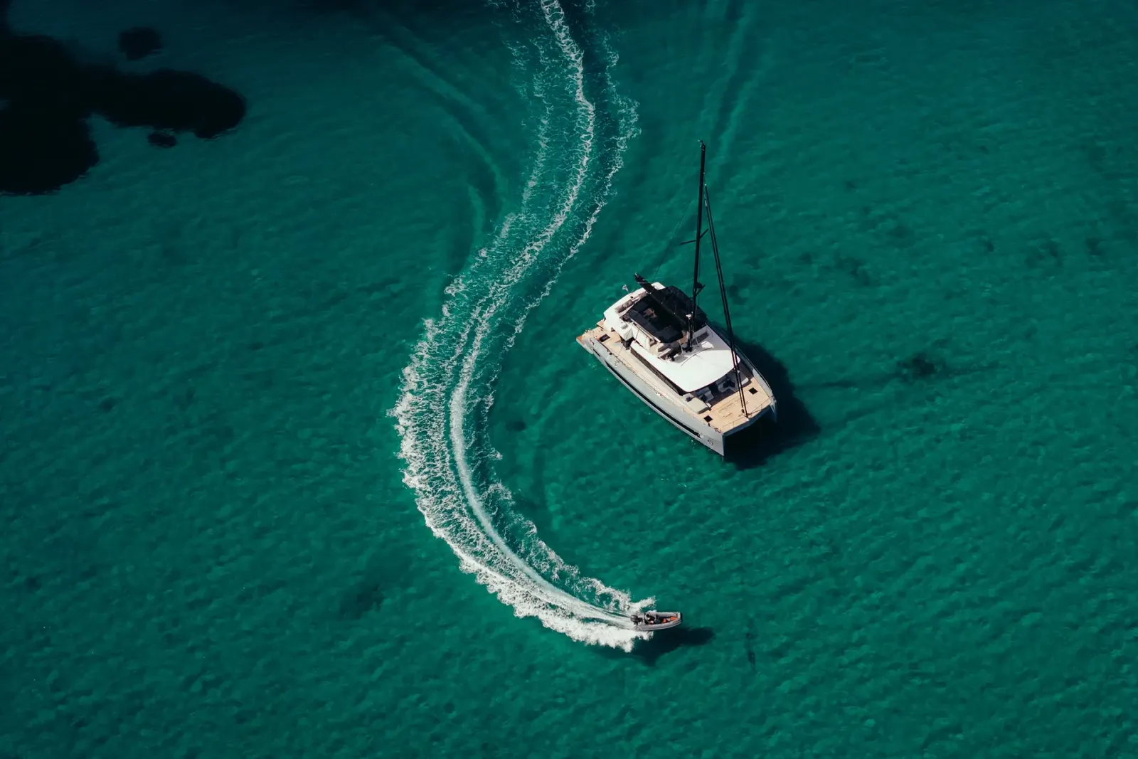 Seabarit LX sailing in Atina