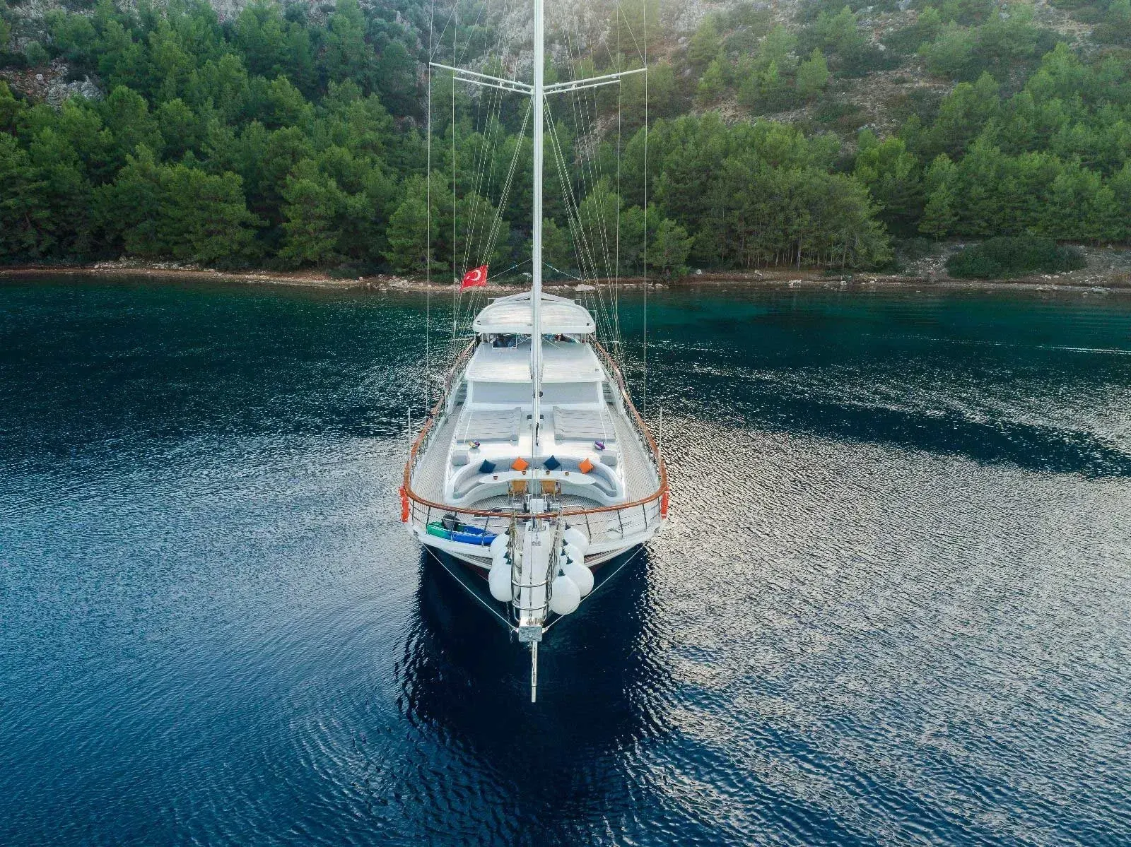 Vista Mare sailing in Bozburun