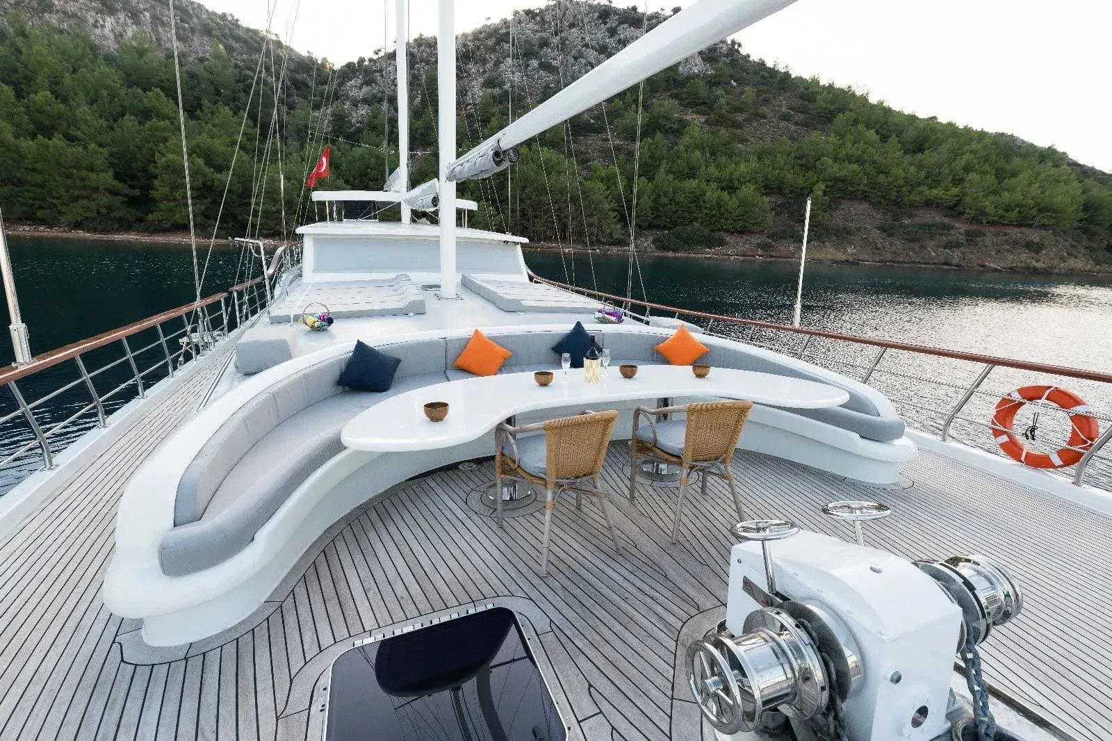 Vista Mare sailing in Bozburun