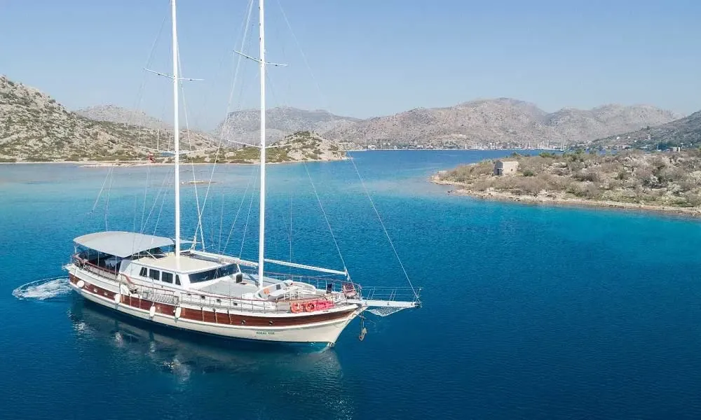 Koray Ege Gulet interior cabin view