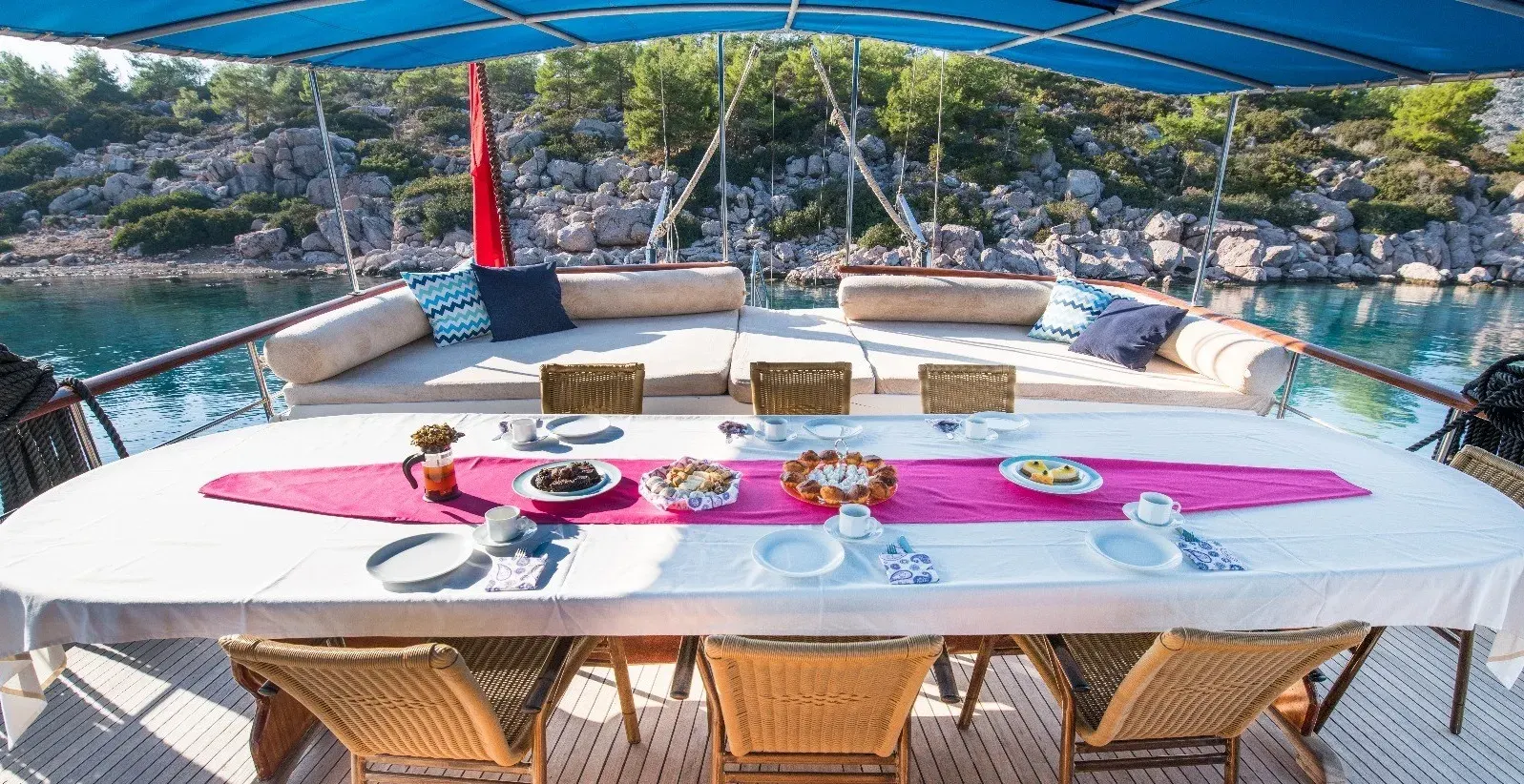 Seven 1 sailing in Bozburun