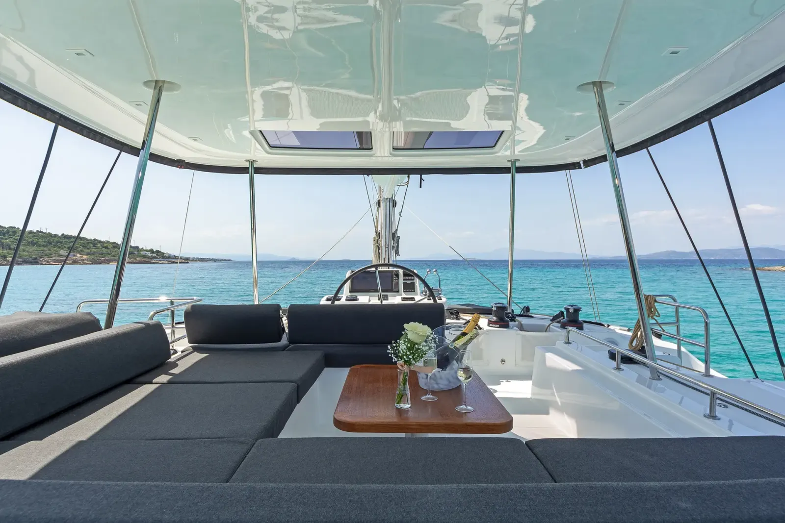 Effie Star sailing in Athen