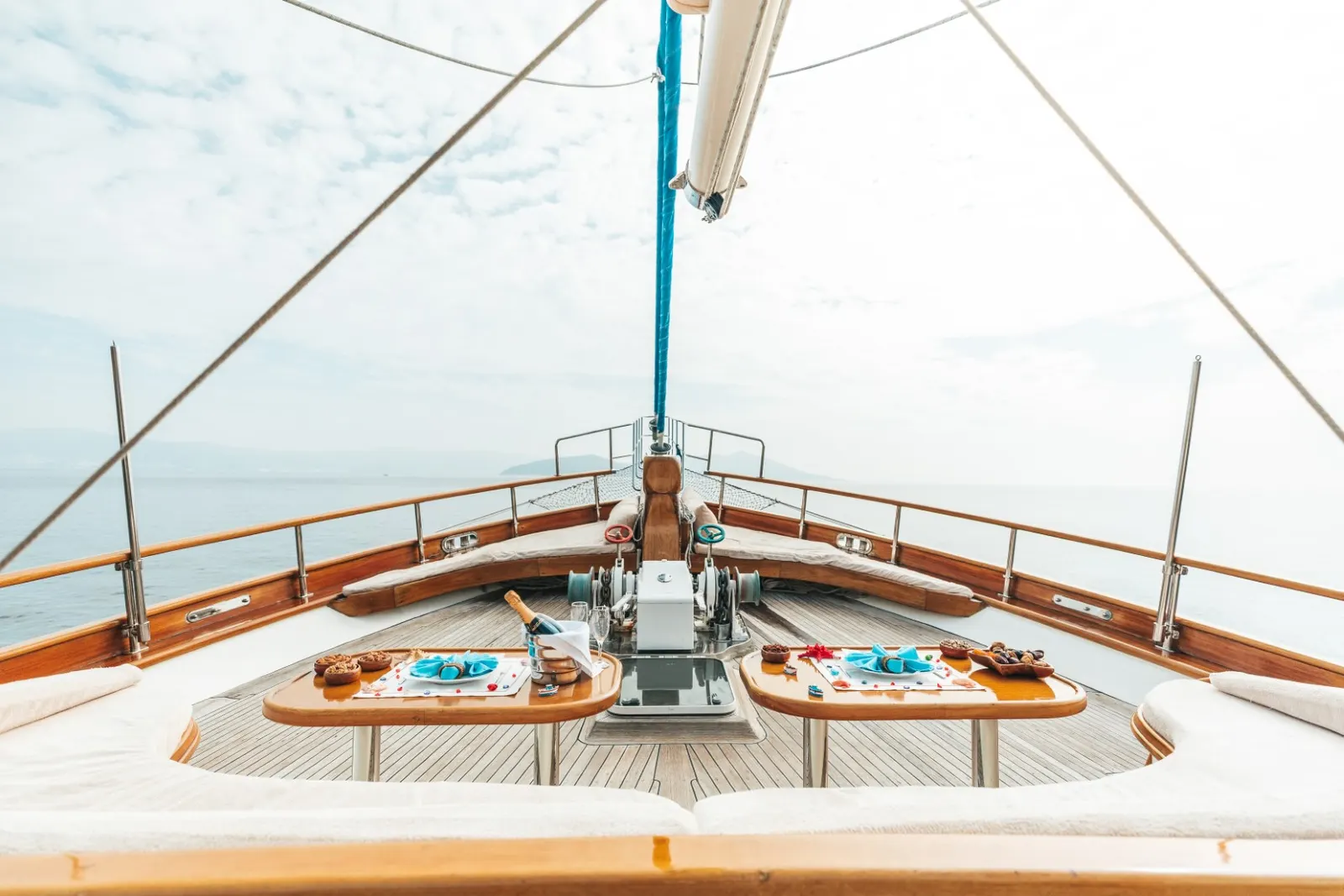 Kaya Guneri IV sailing in Bodrum