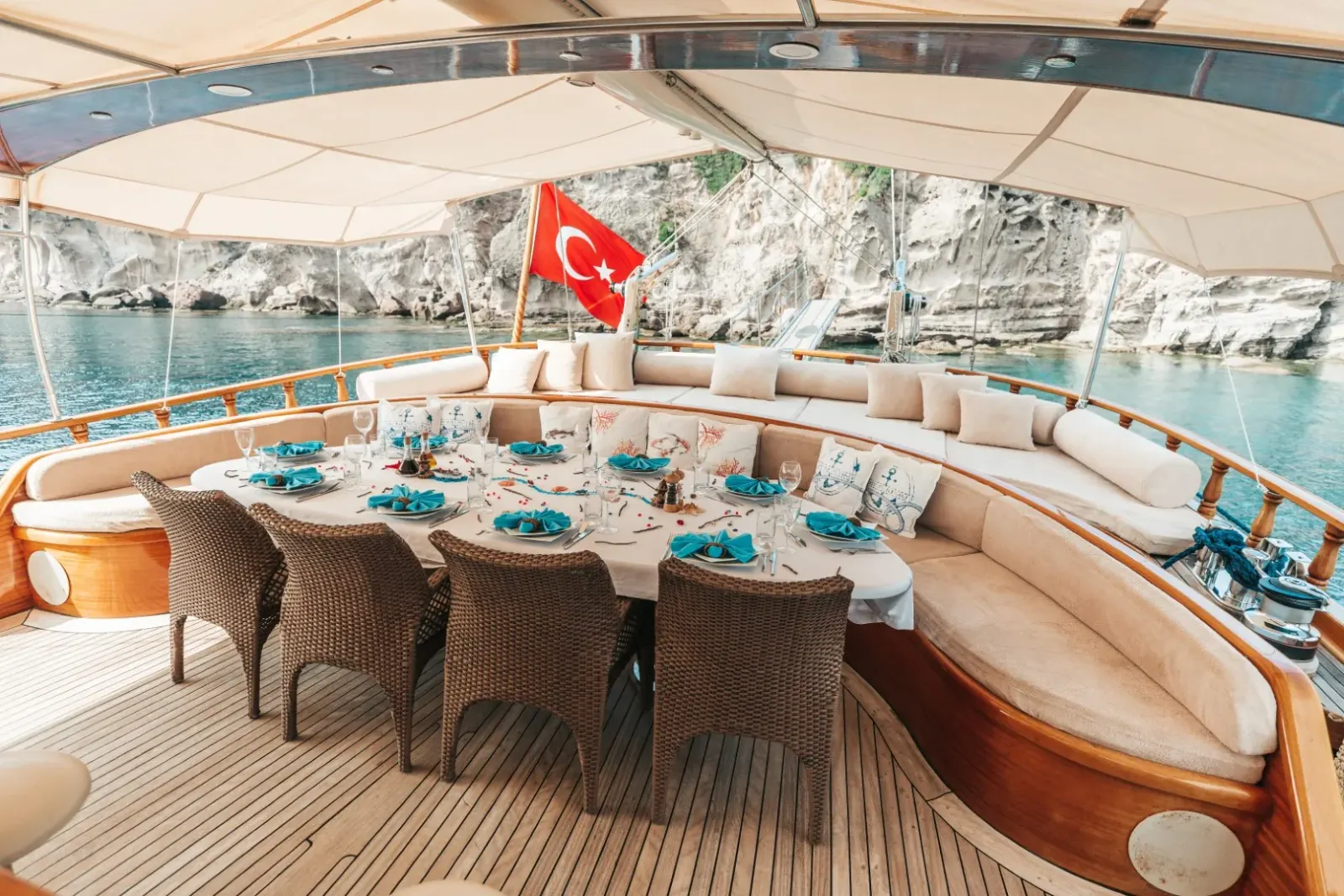 Kaya Guneri IV sailing in Bodrum