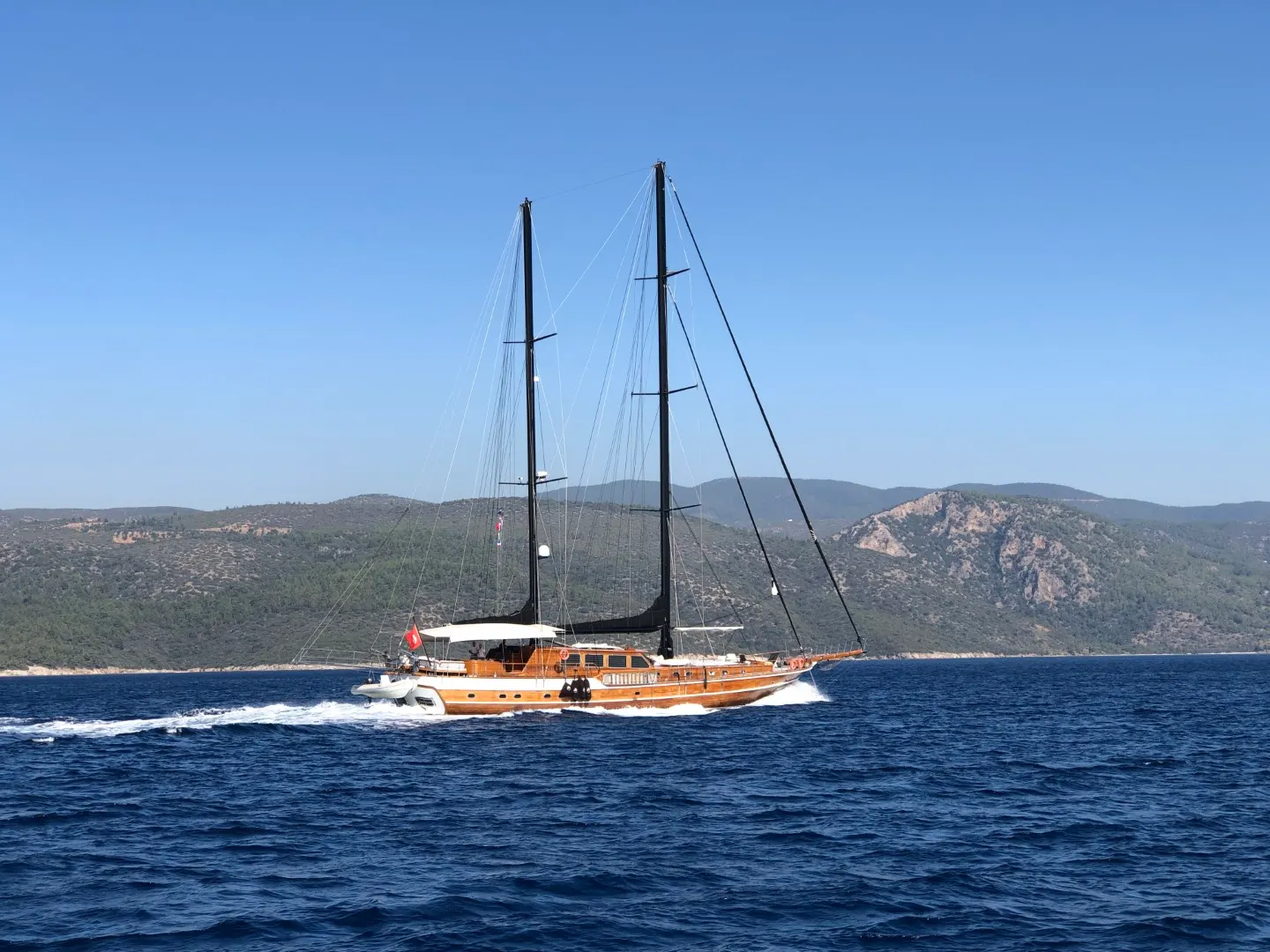 Kaya Guneri Plus Goulette (Gulet) interior cabin view