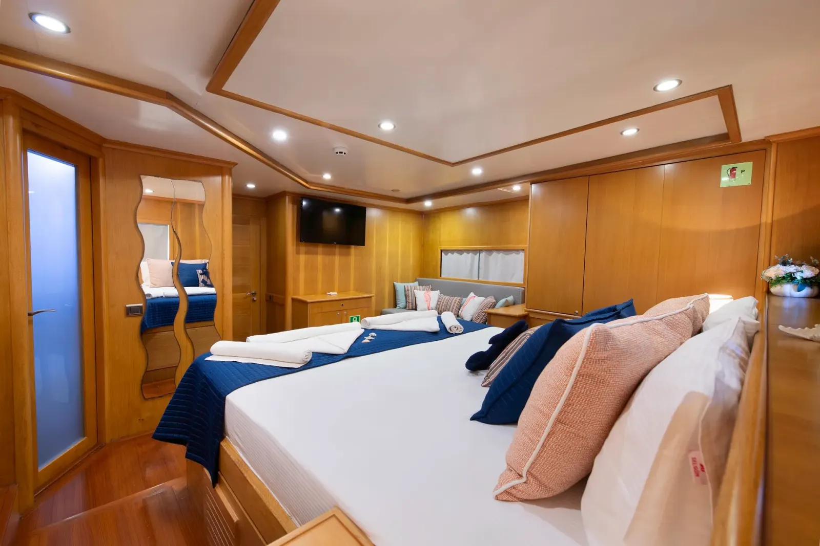 Happy Hours sailing in Bodrum