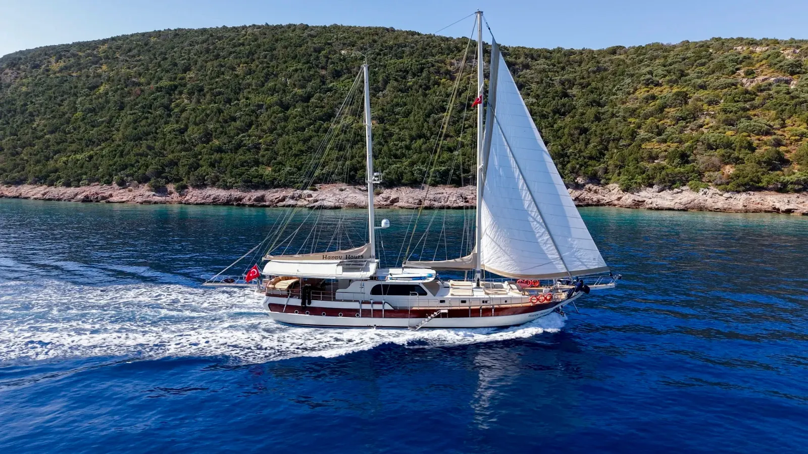Happy Hours sailing in Bodrum