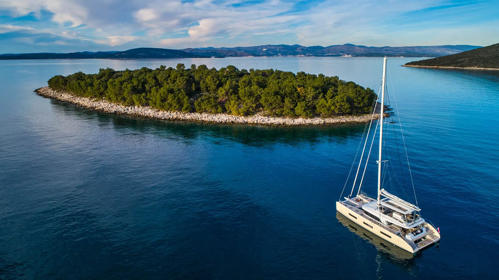 Amada Mia sailing in Split