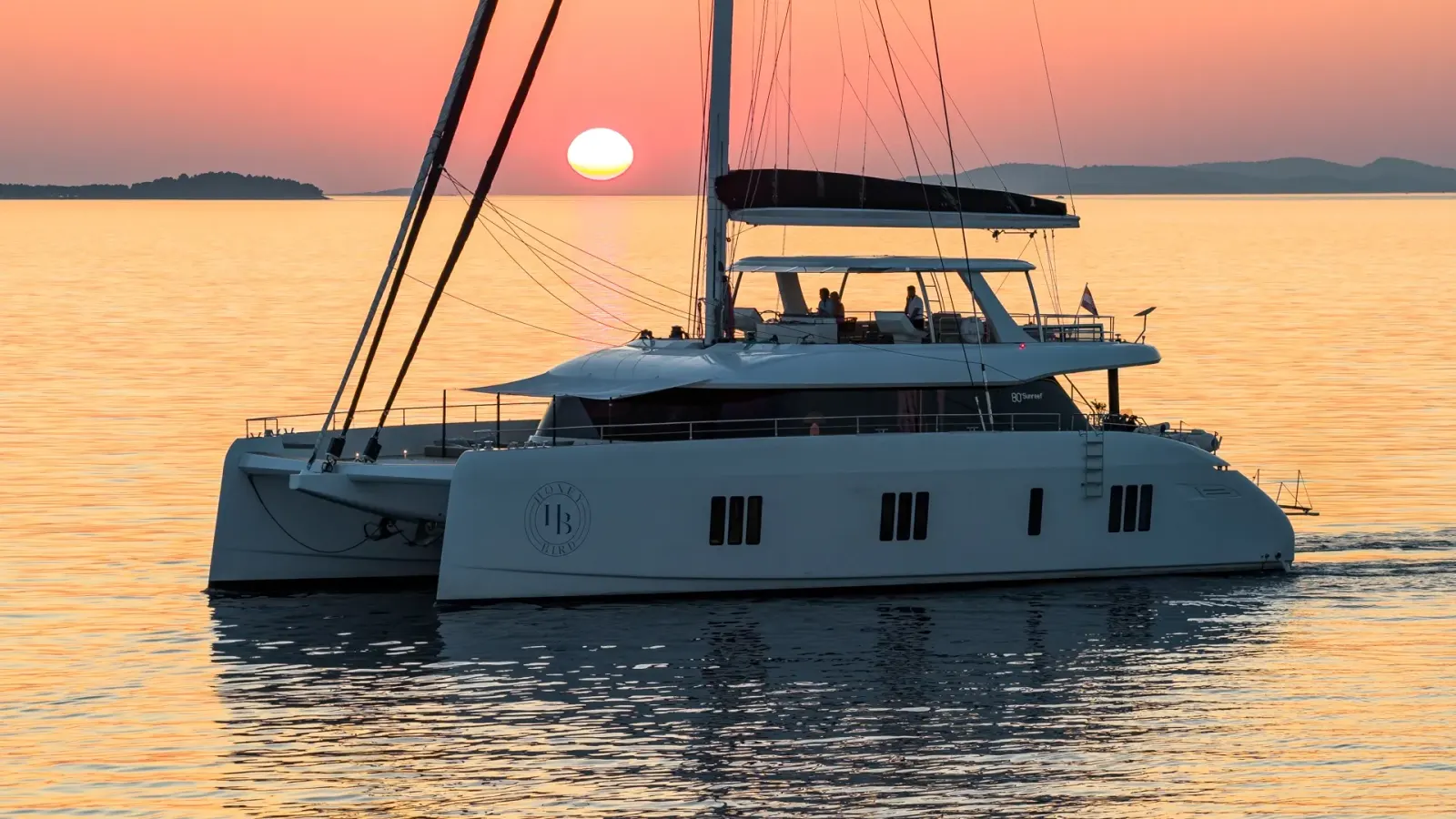 Honeybird sailing in Trogir