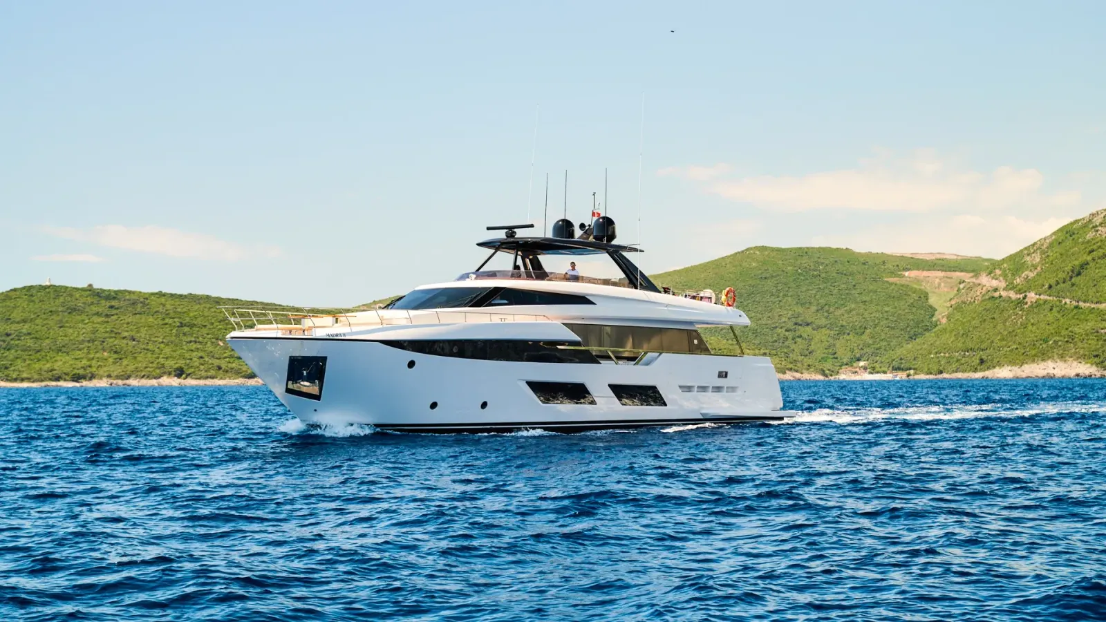 Mandra II sailing in Herceg Novi