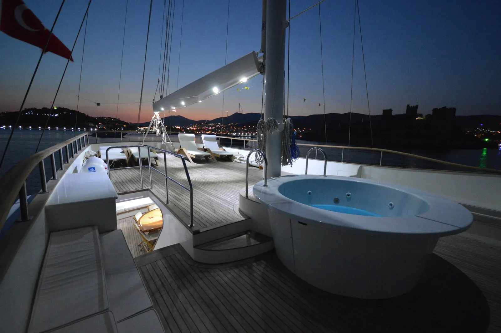Gul Sultan sailing in Bodrum