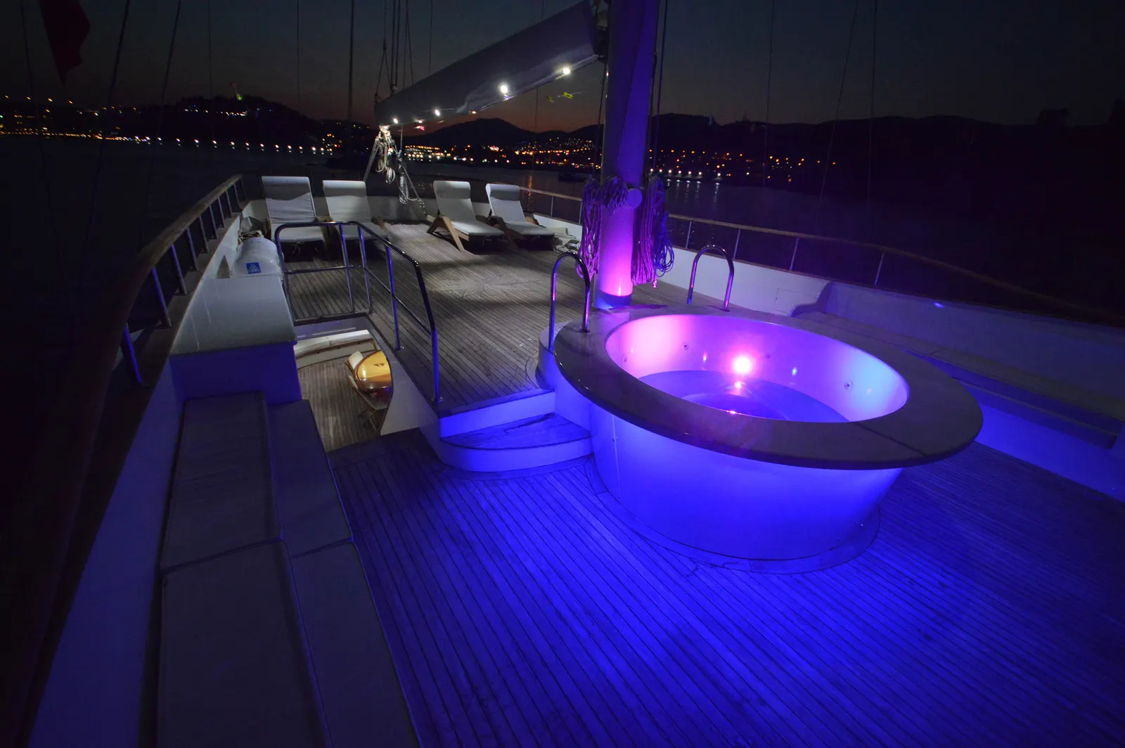 Gul Sultan sailing in Bodrum