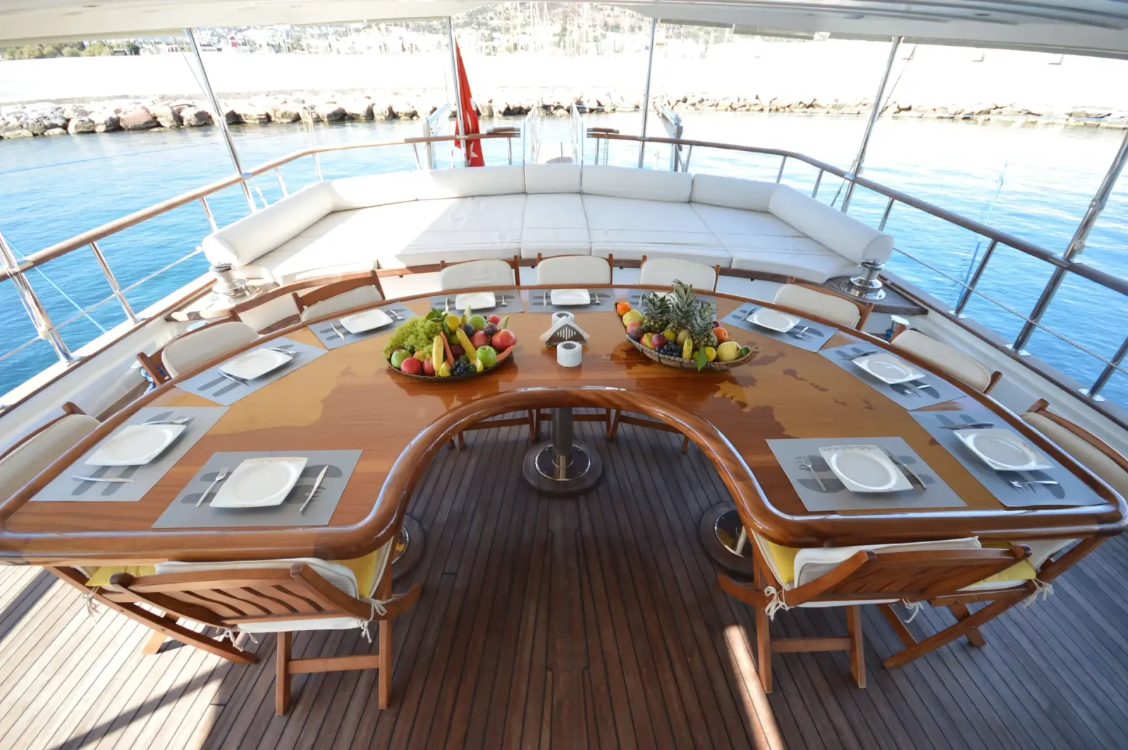 Gul Sultan sailing in Bodrum