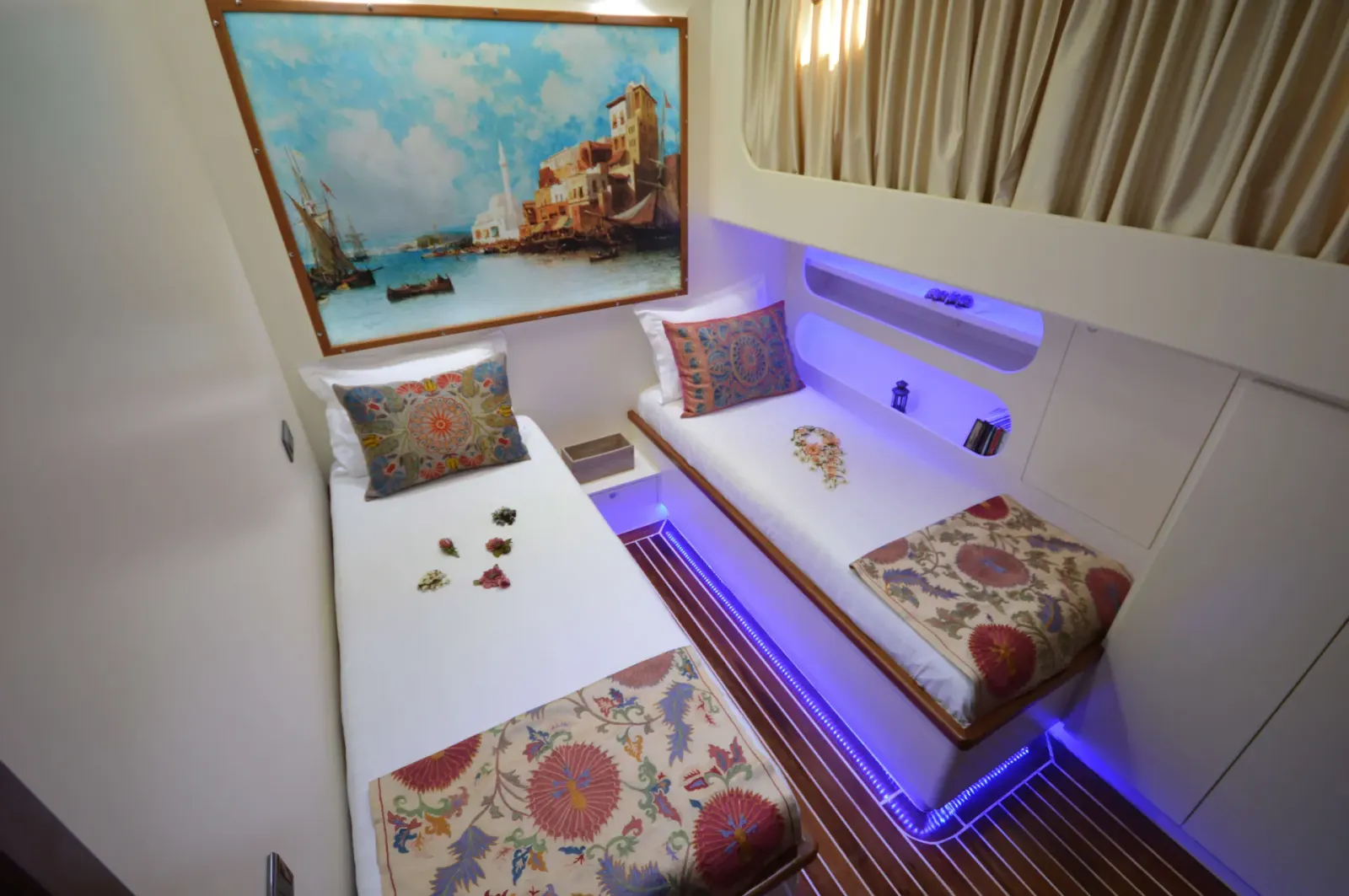 Gul Sultan sailing in Bodrum