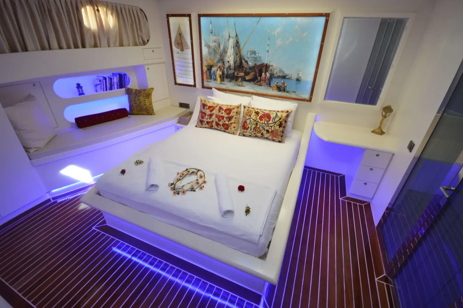 Gul Sultan sailing in Bodrum