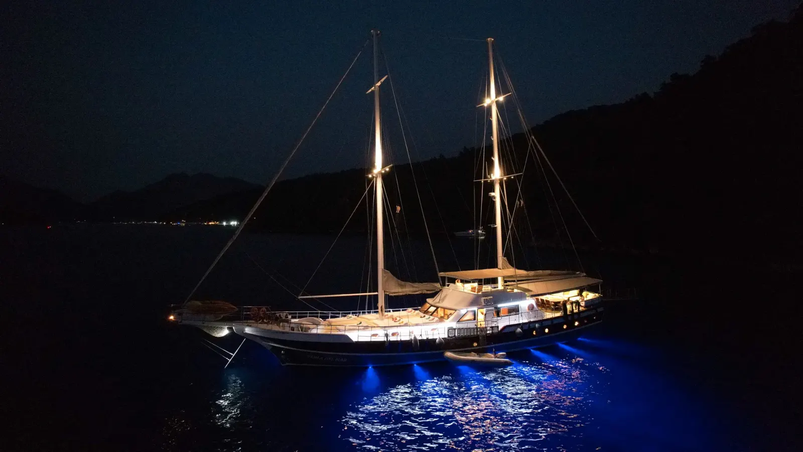 Perla del Mar sailing in Marmaris