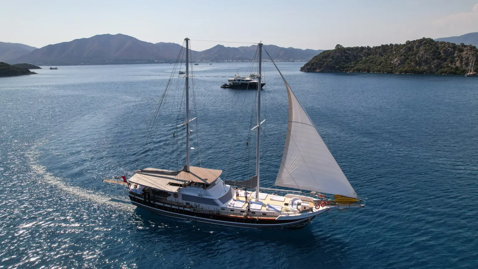 Perla del Mar sailing in Marmaris