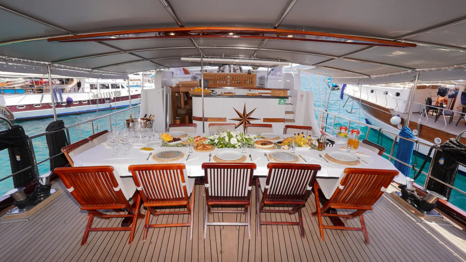 Perla del Mar sailing in Marmaris