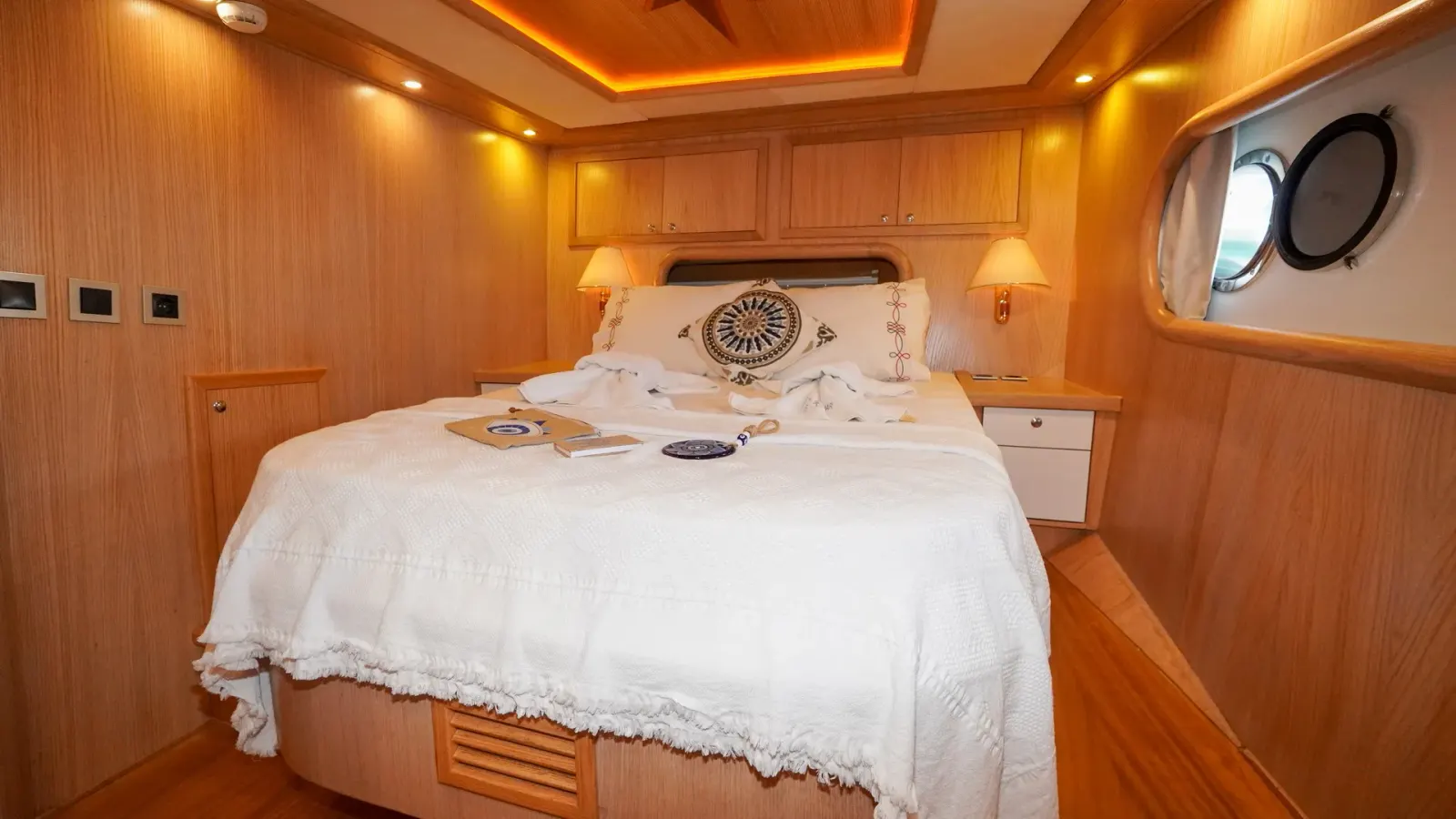 Perla del Mar sailing in Marmaris
