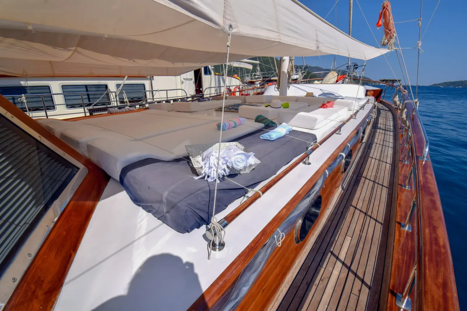 Perla del Mar I sailing in Marmaris