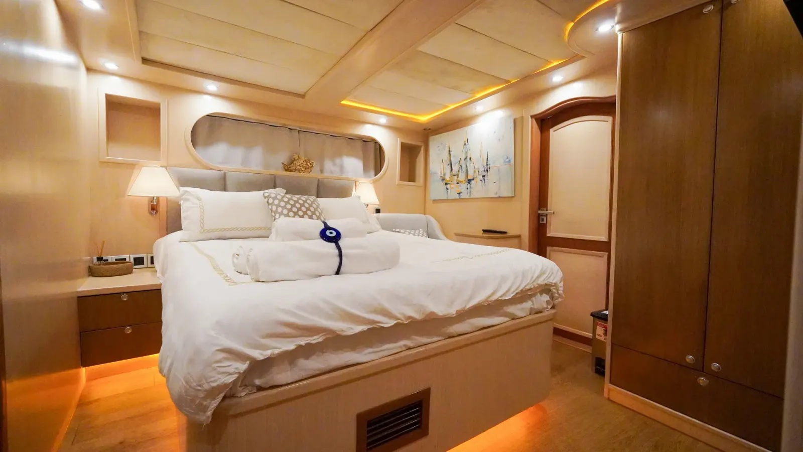 Perla del Mar II sailing in Marmaris