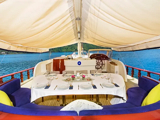 Perla del Mar II sailing in Marmaris