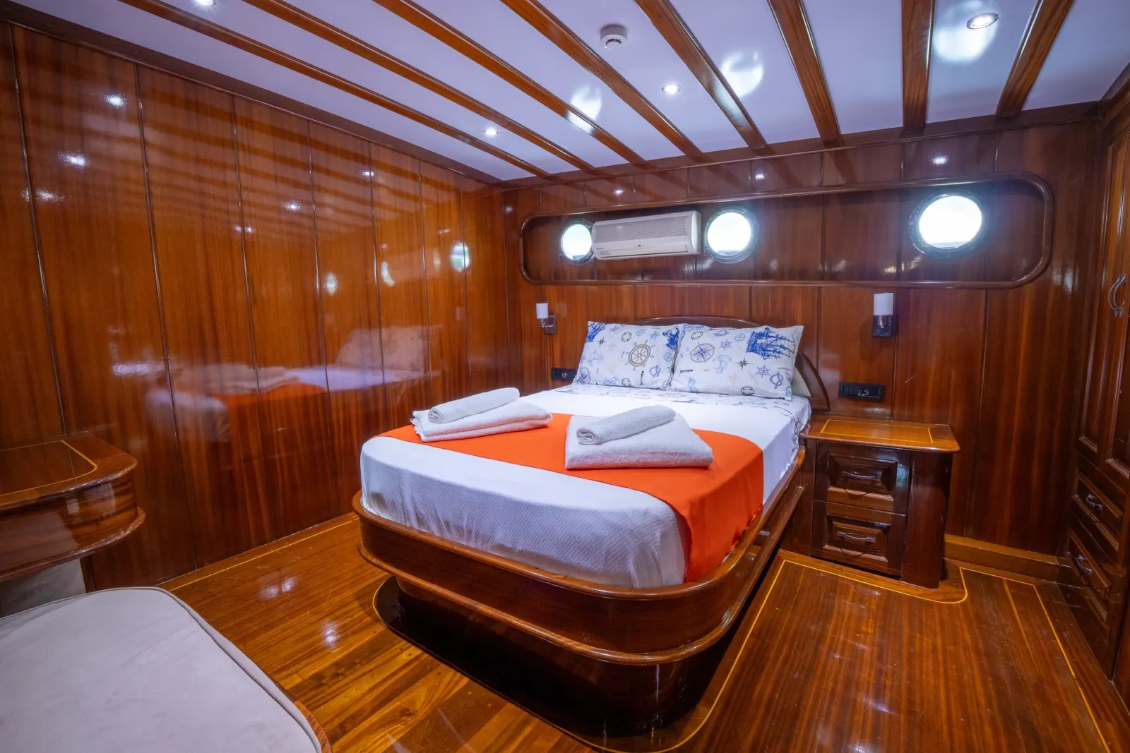 Semercioglu IV sailing in Fethiye