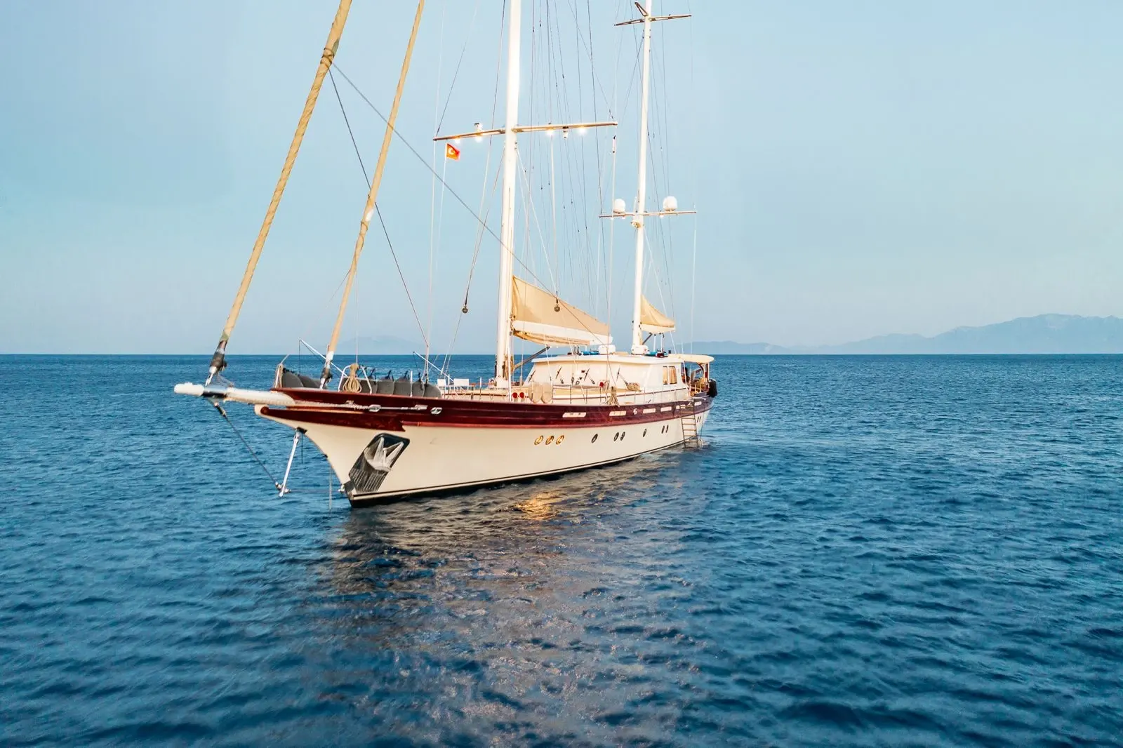 Zelda sailing in Kos