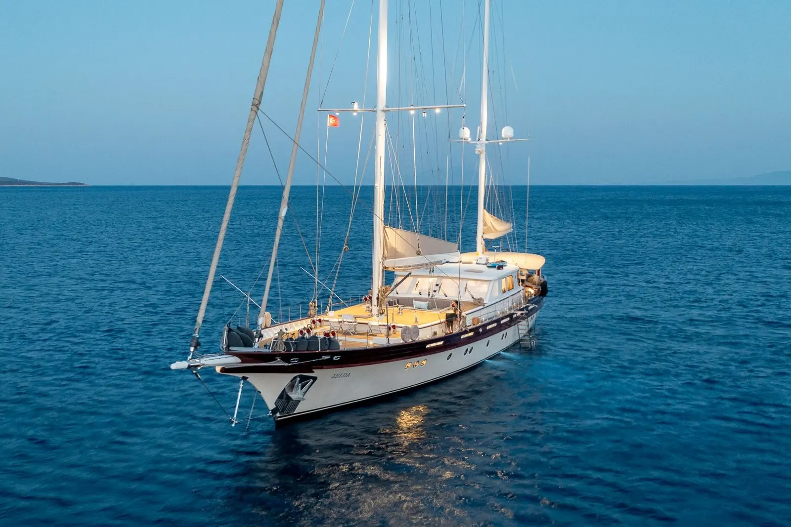 Zelda sailing in Kos