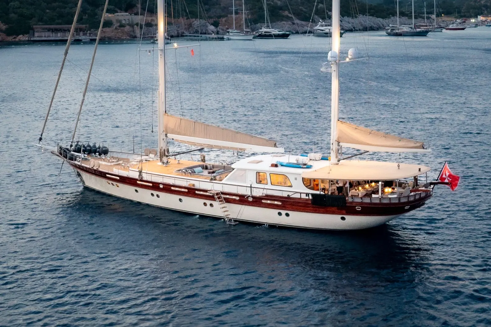 Zelda sailing in Kos