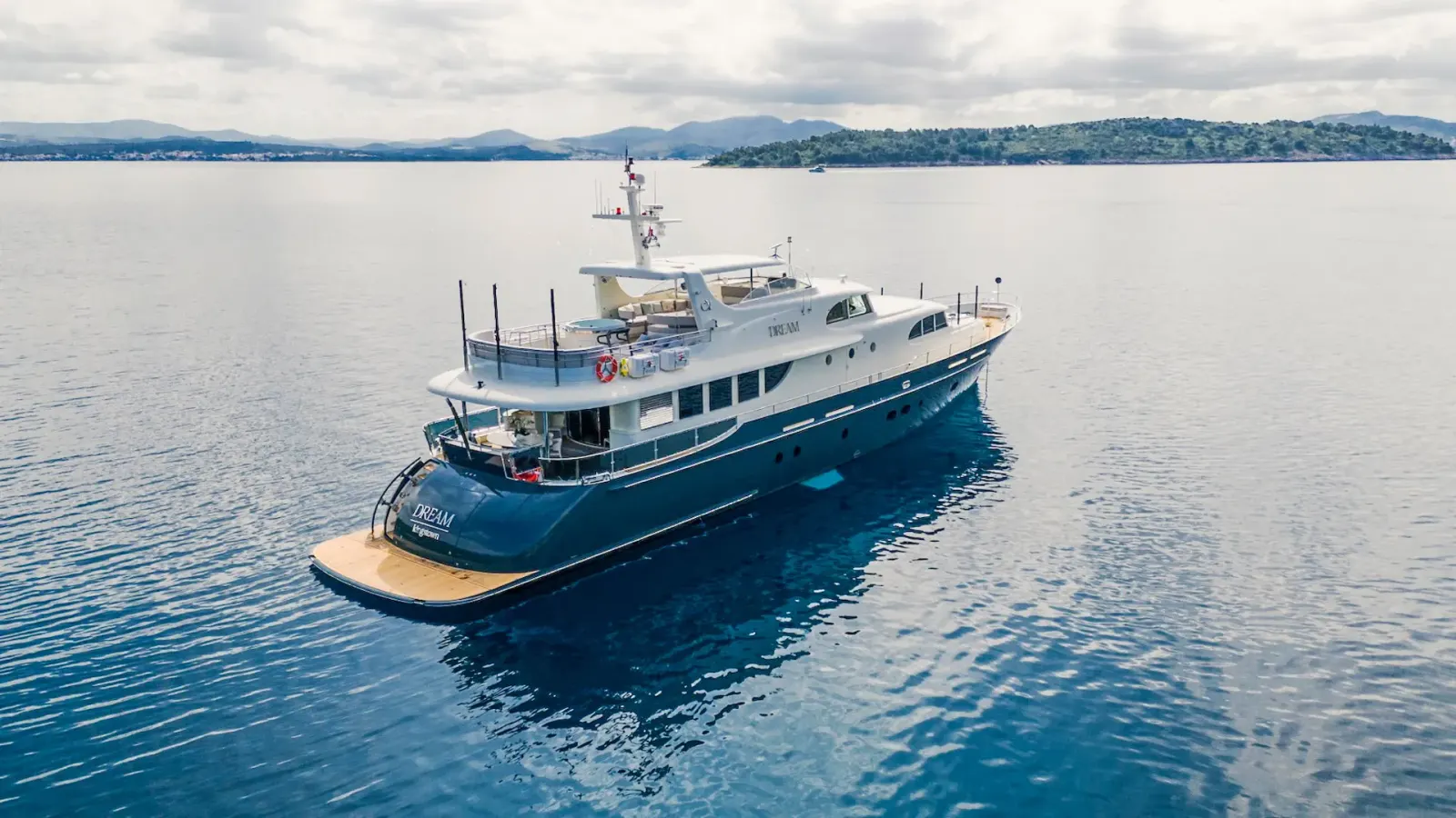 Dream - Cyrus Yachts sailing in Sibenik