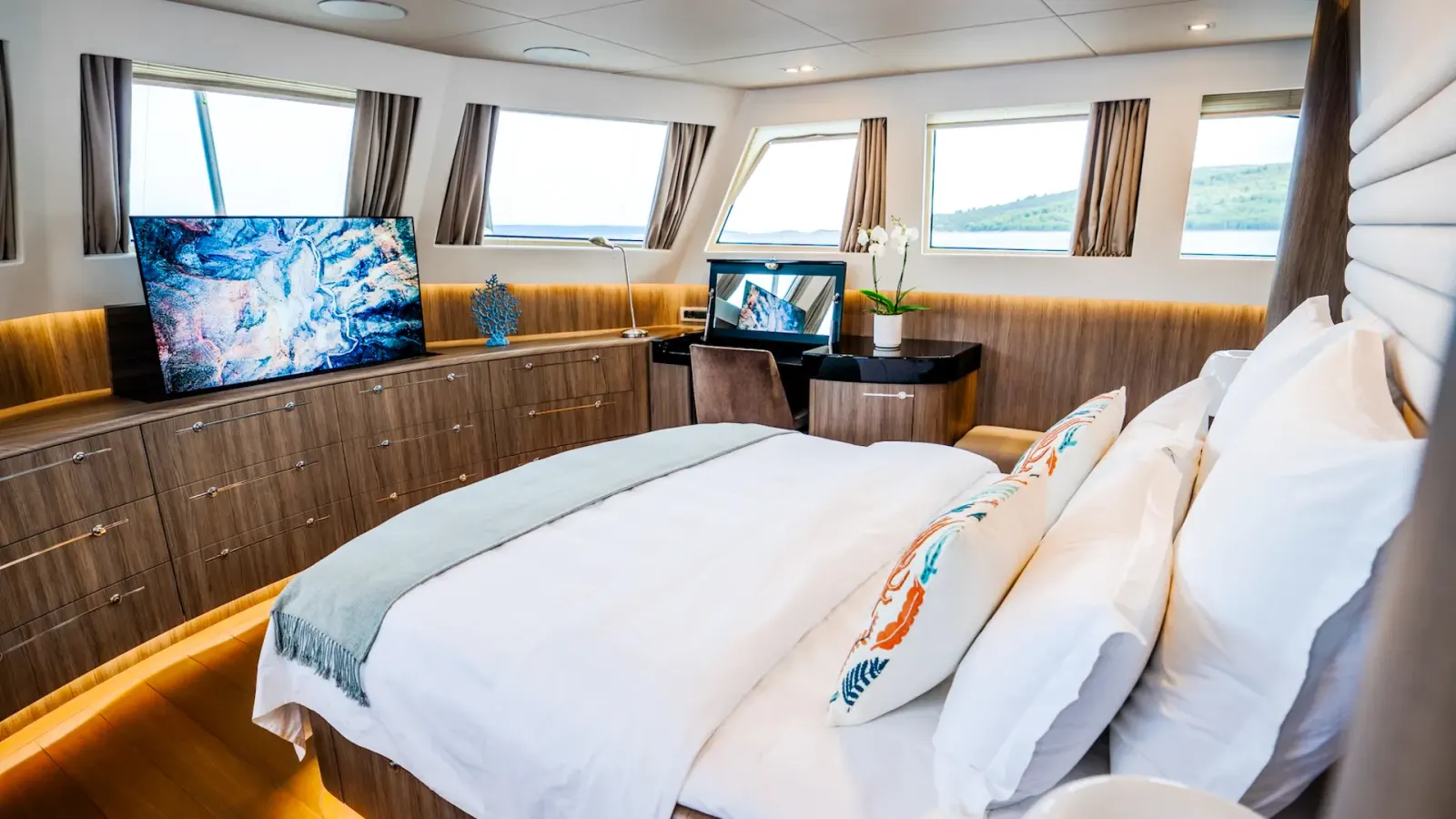 Dream - Cyrus Yachts sailing in Sibenik