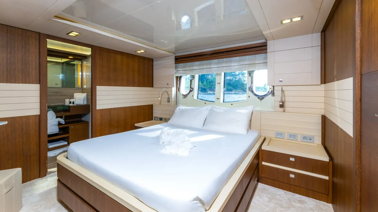 Morning Star II sailing in Herceg Novi