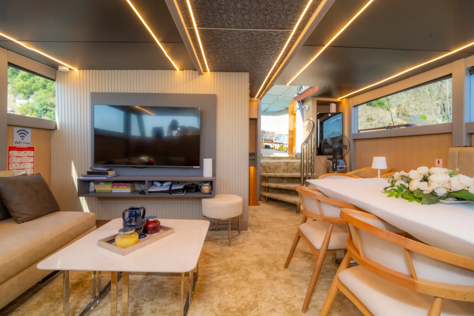Princess Alize sailing in Marmaris