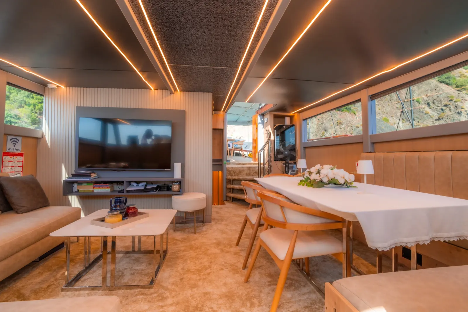 Princess Alize sailing in Marmaris