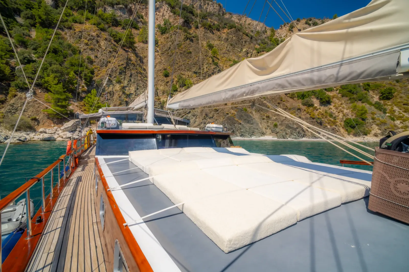 Princess Alize sailing in Marmaris