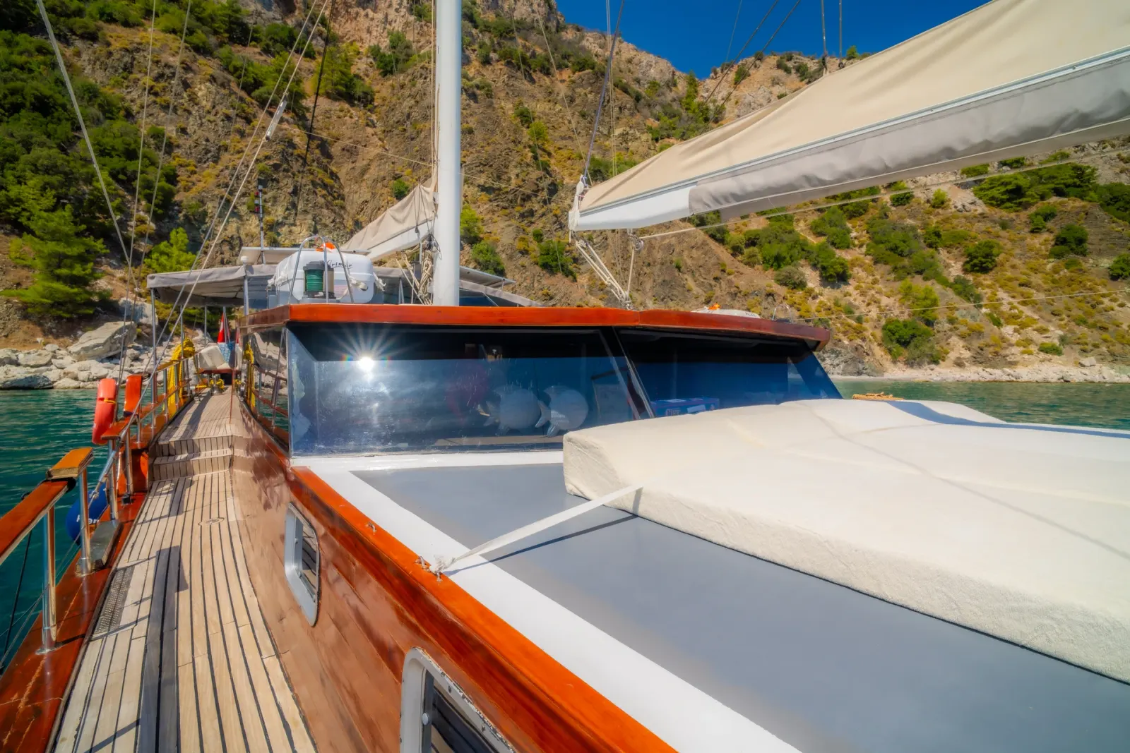 Princess Alize sailing in Marmaris